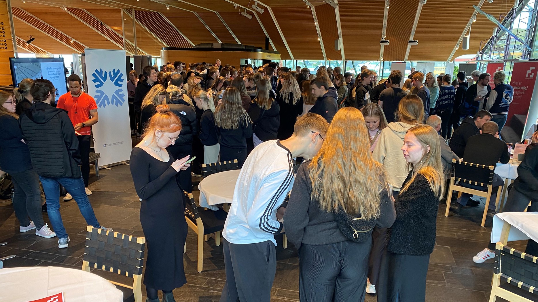 Fult NLH av ungum MÚ 2021 (2).JPG
