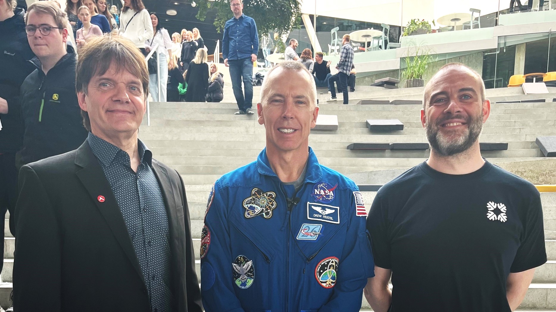 2 Hans Pauli Joensen Andrew Feustel Jari í Hjøllum klipt.jpg